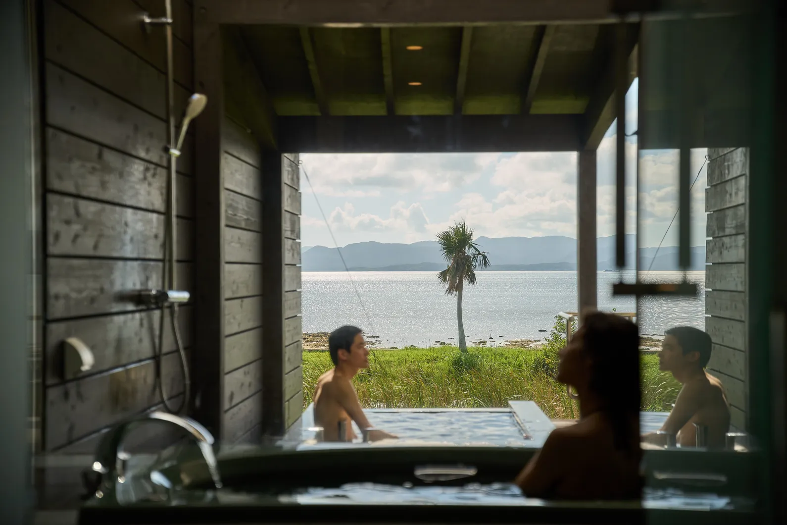 オーシャンビュー・バススイート Day 1 PM 5:07 Bath